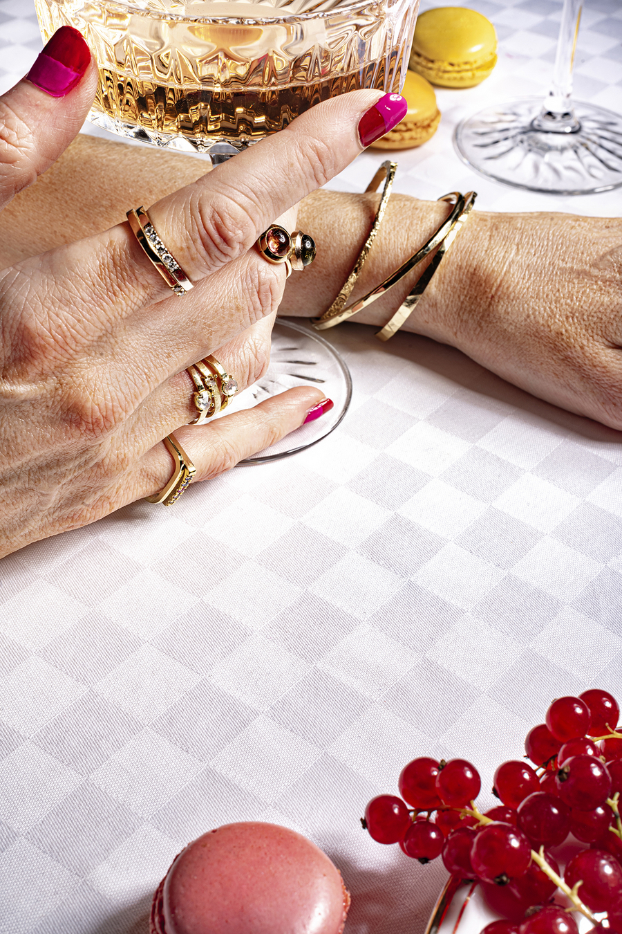 Handgemachter Schmuck fotografiert für Henry Wright Jewelry by Julia Fronik Fashion Photography Wien Vienna Look Models Make up Artist